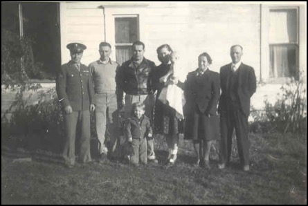 Dad, his family &#38;Archie&#39;s copy 2