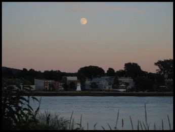 Moon-and-river-fifth-7-3-12