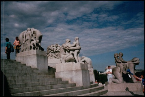 Vigelund statues copy